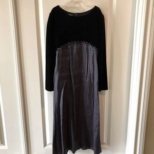 Long sleeve velvet dress